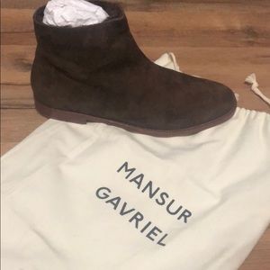 NWT Mansur Gavriel brown booties size 40